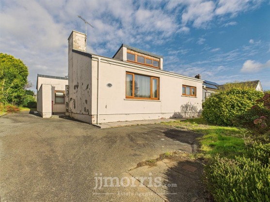 Church Road, Roch, SA62