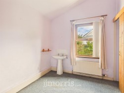 Church Road, Roch, SA62