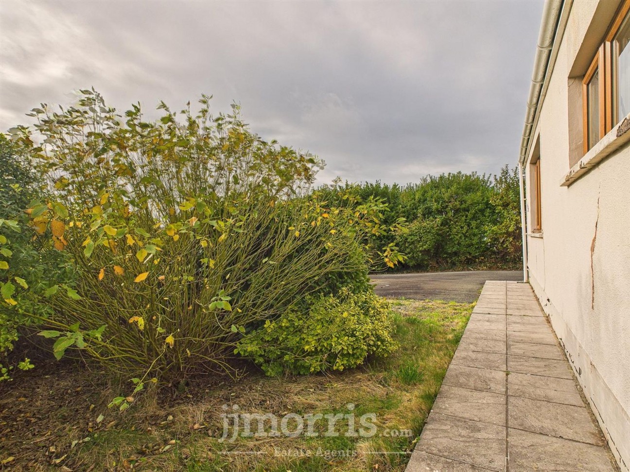 Church Road, Roch, SA62