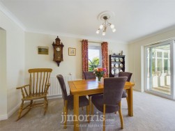 Landshipping, Narberth, SA67