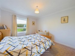 Landshipping, Narberth, SA67