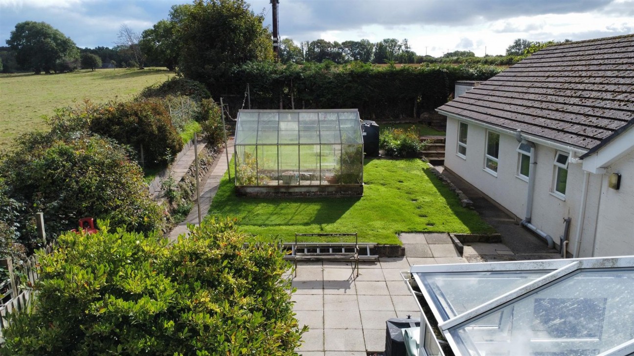 Landshipping, Narberth, SA67