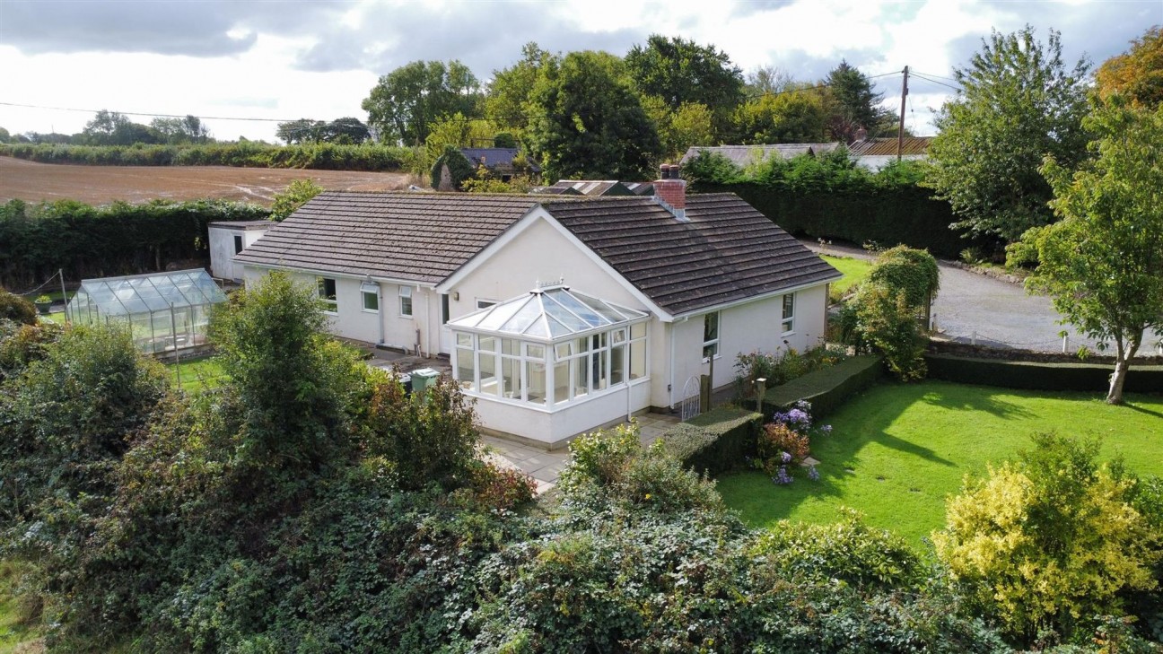 Landshipping, Narberth, SA67