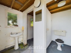 Landshipping, Narberth, SA67