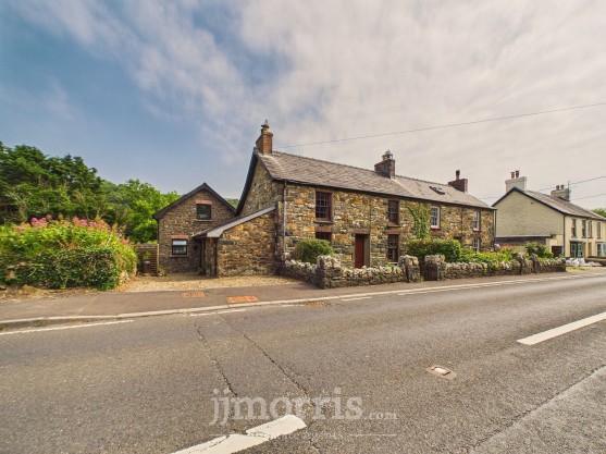 Dinas Cross, Newport, SA42