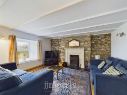 Dinas Cross, Newport, SA42