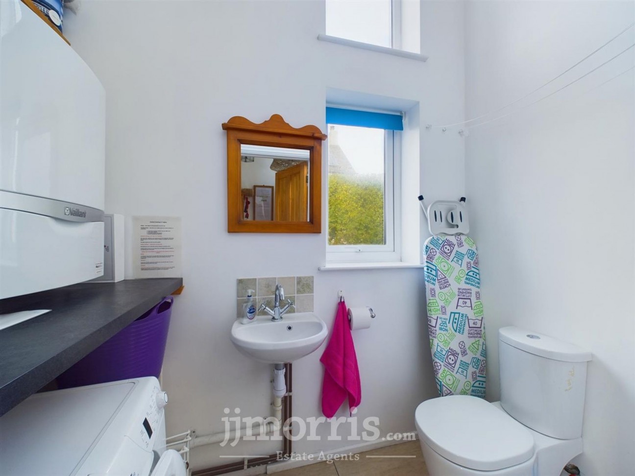 Dinas Cross, Newport, SA42