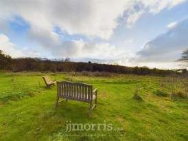 Dinas Cross, Newport, SA42