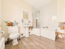 North Road, Whitland, SA34