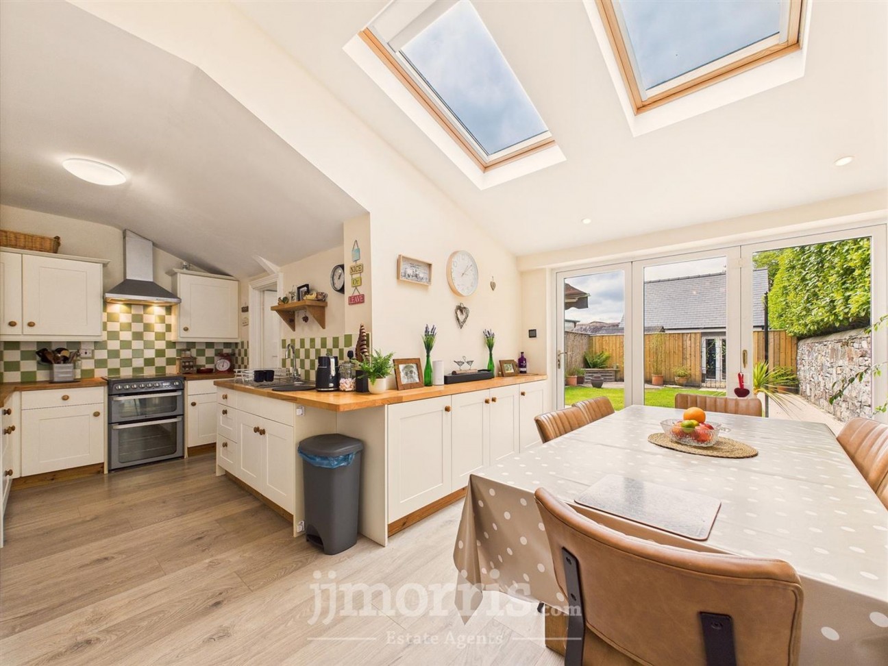 North Road, Whitland, SA34