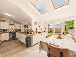 North Road, Whitland, SA34