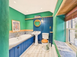 Eglwyswrw, Crymych, SA41