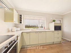 Whitehill, Cresselly, SA68