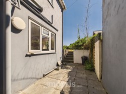 William Street, Cardigan, SA43