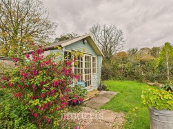 Sentence Gardens, Templeton, SA67