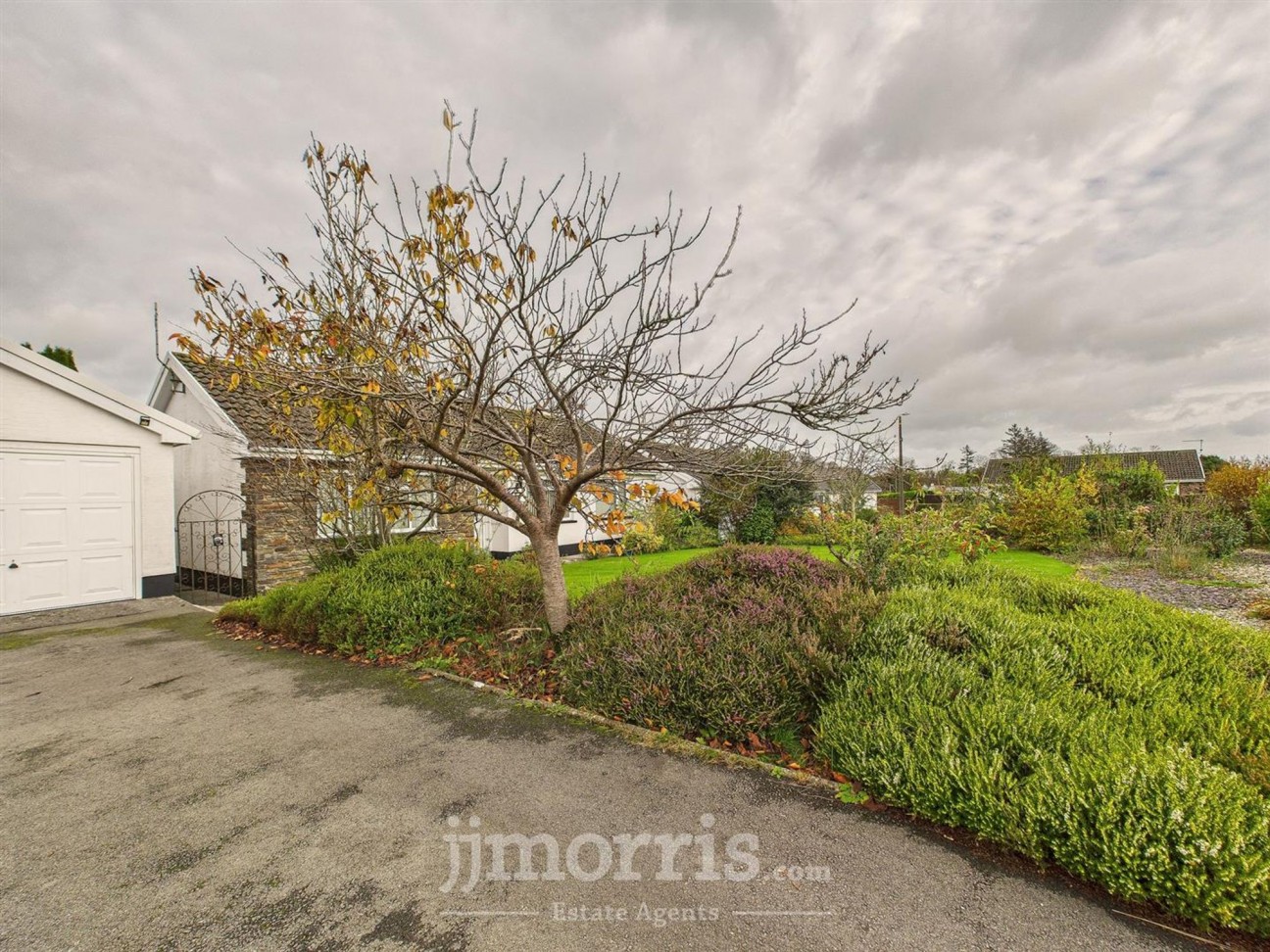 Sentence Gardens, Templeton, SA67