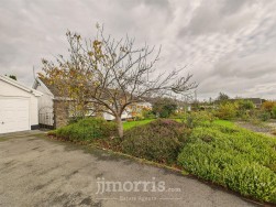 Sentence Gardens, Templeton, SA67