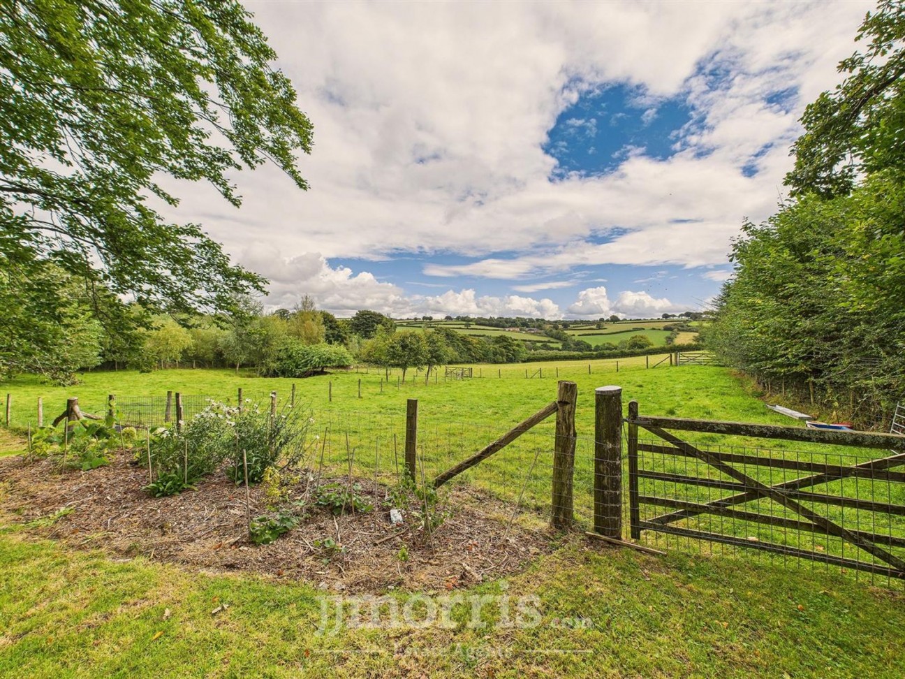 Trelech, Carmarthen, SA33