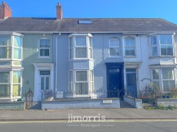Aberystwyth Road, Cardigan, SA43