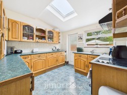 Aberystwyth Road, Cardigan, SA43