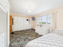 St. Clears, Llangynin, SA33