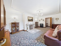 St. Clears, Llangynin, SA33