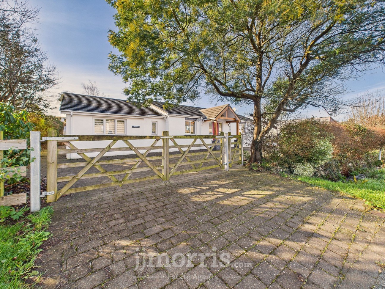 Parrog Road, Newport, SA42