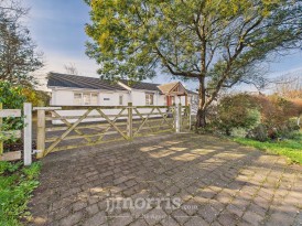 Parrog Road, Newport, SA42