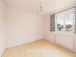 Wood Lane, Neyland, SA73