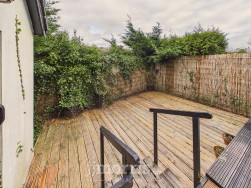 Wood Lane, Neyland, SA73