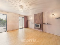 Wood Lane, Neyland, SA73