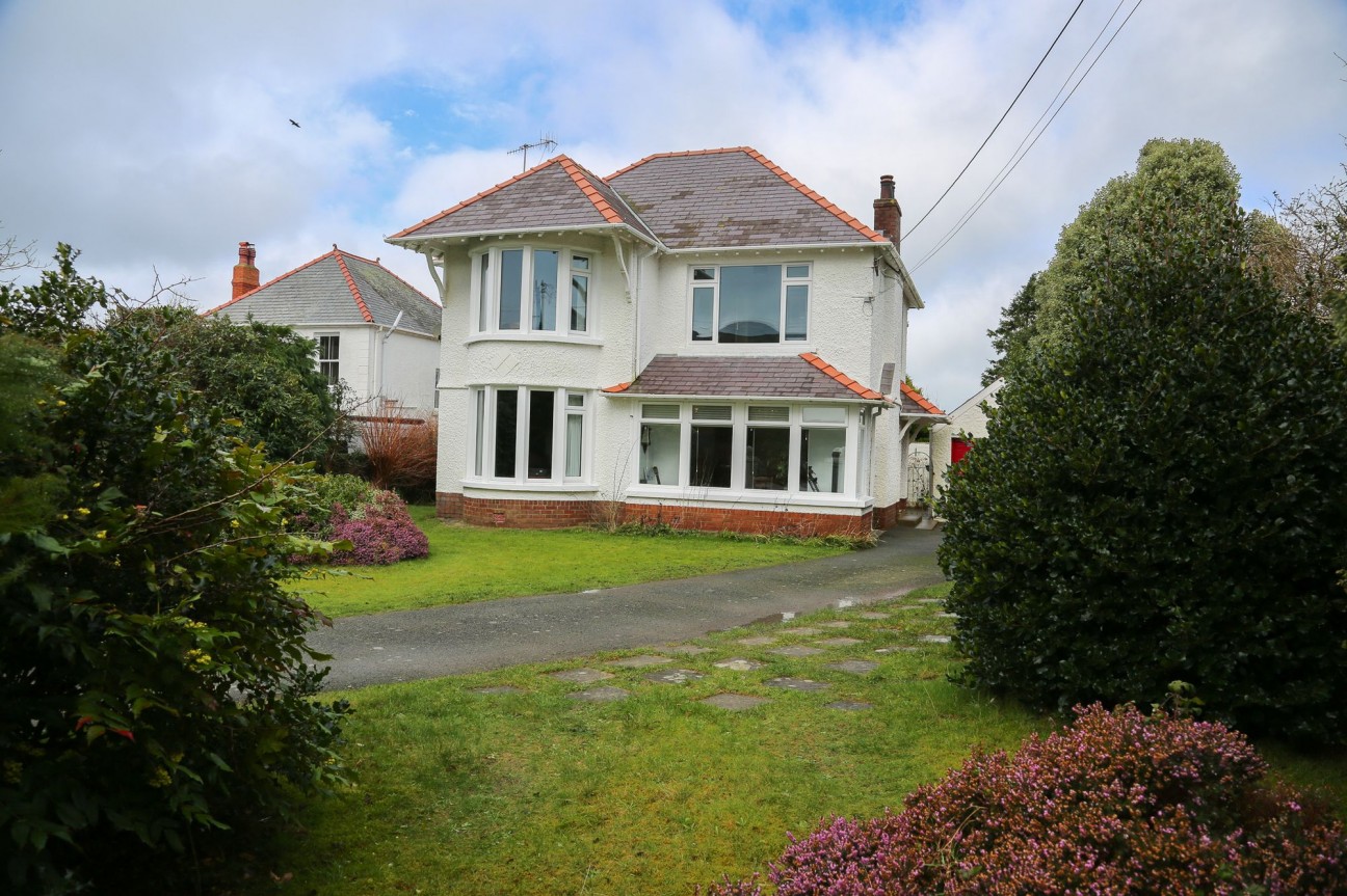 Dinas Cross, Newport, SA42