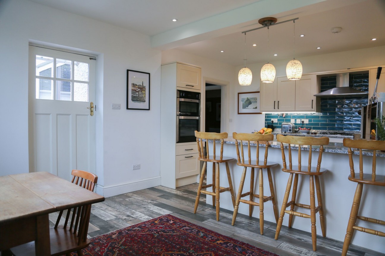 Dinas Cross, Newport, SA42