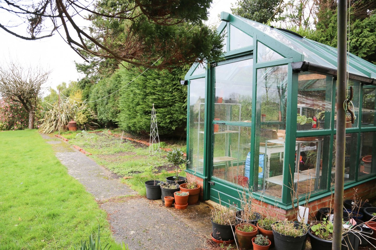 Dinas Cross, Newport, SA42