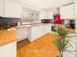 Harbour Village, Goodwick, SA64