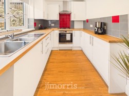 Harbour Village, Goodwick, SA64