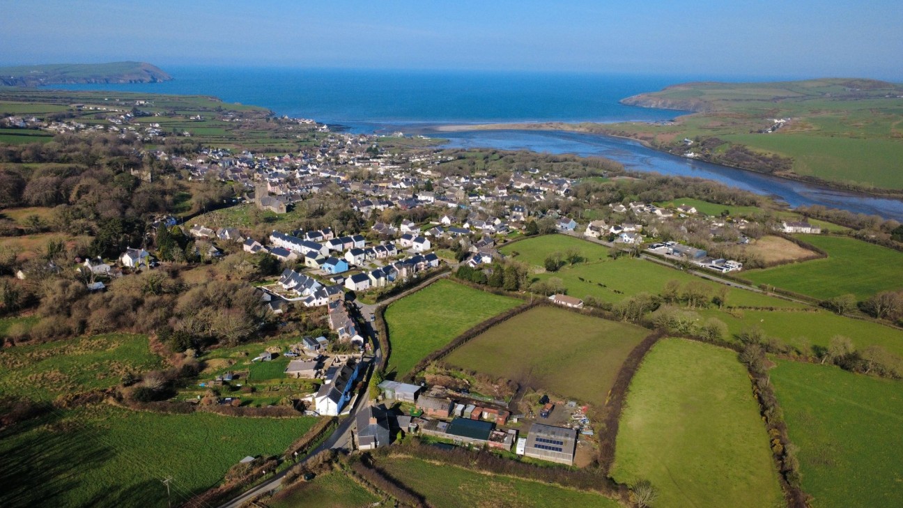 Cilgwyn Road, Newport, SA42