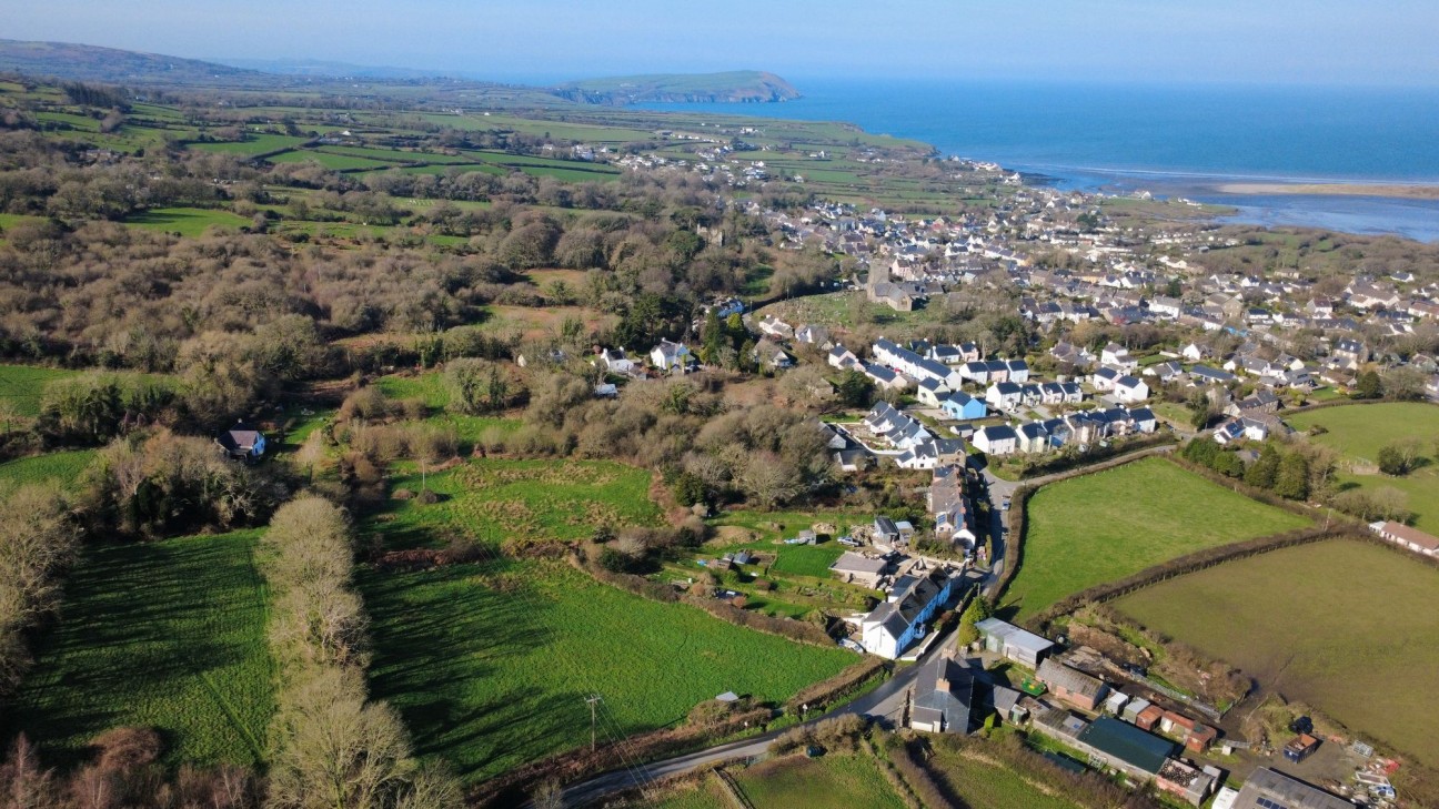 Cilgwyn Road, Newport, SA42