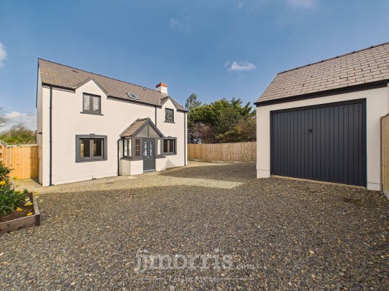 Parc Yr Onnen, Dinas Cross, SA42
