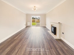 Parc Yr Onnen, Dinas Cross, SA42