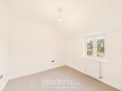 Parc Yr Onnen, Dinas Cross, SA42