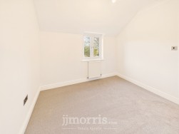 Parc Yr Onnen, Dinas Cross, SA42