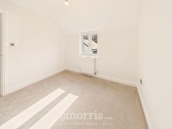 Parc Yr Onnen, Dinas Cross, SA42