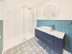 Parc Yr Onnen, Dinas Cross, SA42