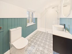 Parc Yr Onnen, Dinas Cross, SA42