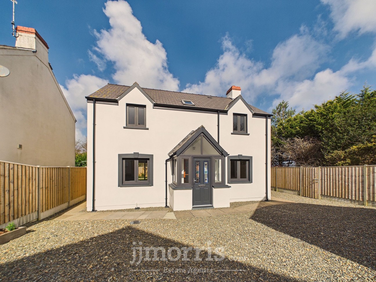 Parc Yr Onnen, Dinas Cross, SA42