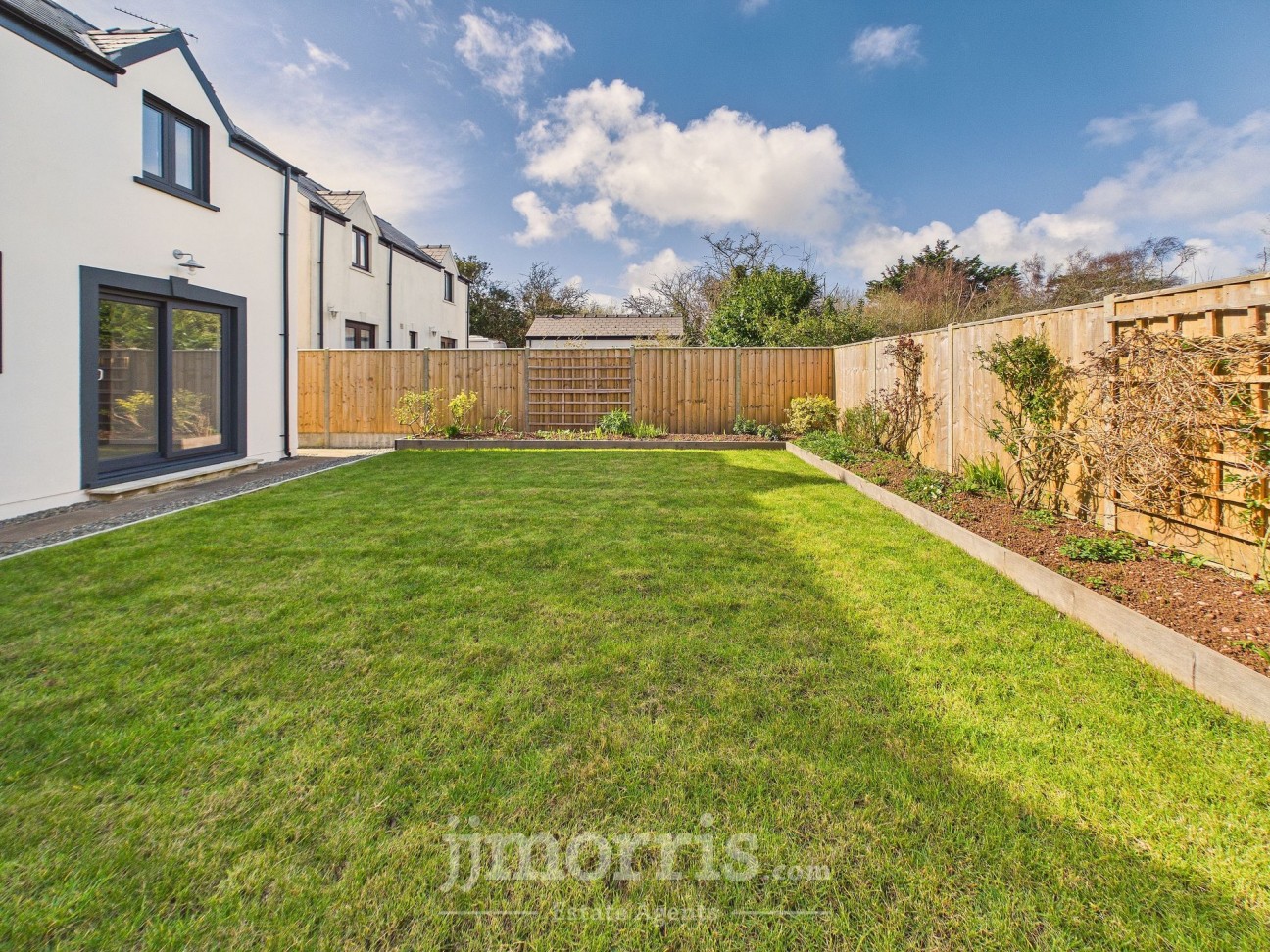 Parc Yr Onnen, Dinas Cross, SA42