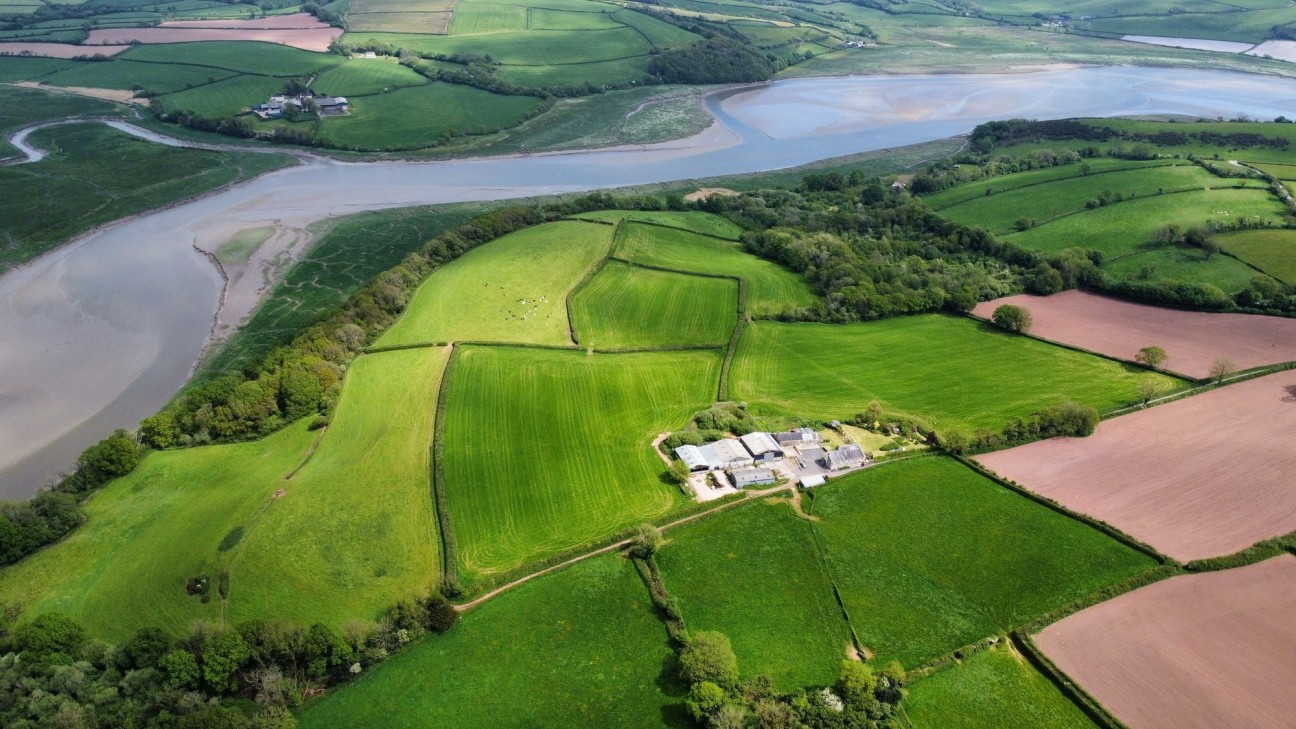 Laugharne, Carmarthen, SA33