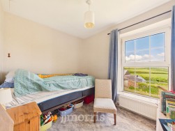 Laugharne, Carmarthen, SA33