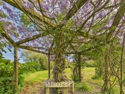 Laugharne, Carmarthen, SA33